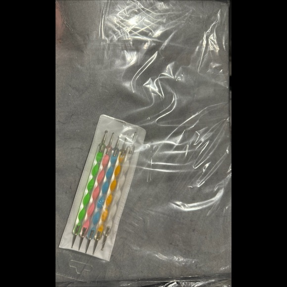 🎲 A4 Tracing Paper & Dotting Tool Set – 1000 Sheets + 5 Tools - Picture 2 of 4